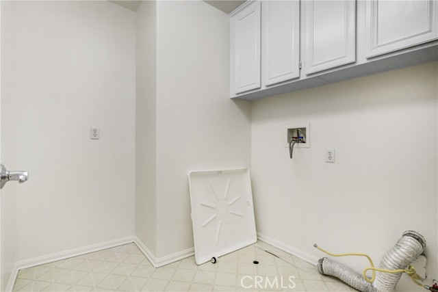 Detail Gallery Image 12 of 20 For 31561 Six Rivers Ct, Temecula,  CA 92592 - 4 Beds | 2/1 Baths