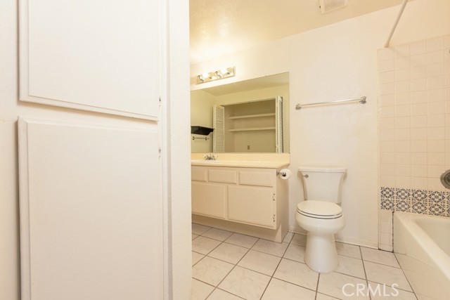 Detail Gallery Image 18 of 29 For 22194 Cedar Pointe 1b,  Lake Forest,  CA 92630 - 2 Beds | 1 Baths