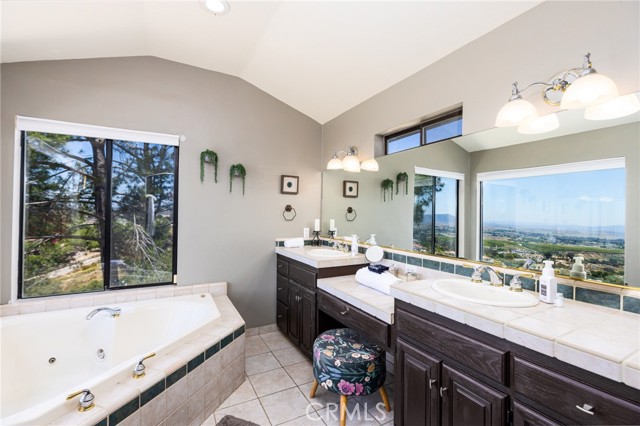 Detail Gallery Image 15 of 44 For 38270 Calaveras Rd, Temecula,  CA 92592 - 3 Beds | 3/1 Baths