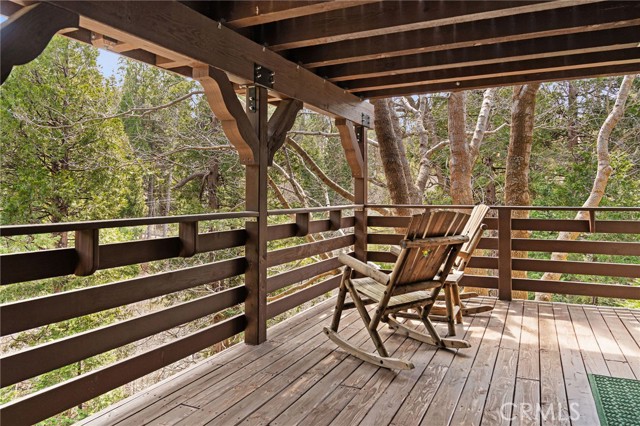 Detail Gallery Image 18 of 49 For 915 Trinity Dr, Lake Arrowhead,  CA 92352 - 4 Beds | 3/1 Baths