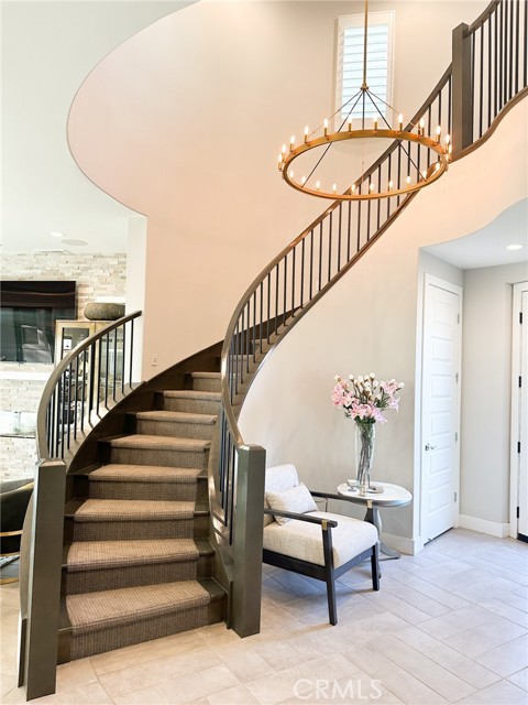 Detail Gallery Image 6 of 48 For 12039 Estrella Pl, Porter Ranch,  CA 91326 - 5 Beds | 5 Baths