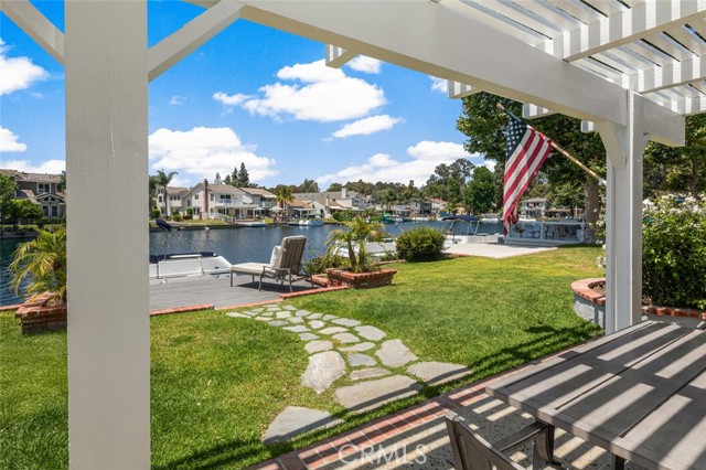 21761 Tahoe Lane, Lake Forest CA: https://media.crmls.org/medias/4d03bb0f-476d-4c44-bfa7-92b33330c2ce.jpg