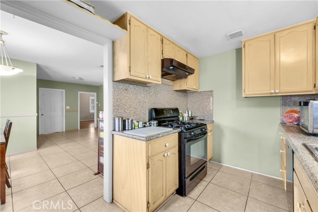 Detail Gallery Image 10 of 58 For 412 N San Gabriel, Azusa,  CA 91702 - – Beds | – Baths