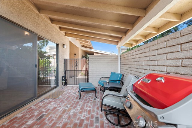 2077 Ronda Granada, Laguna Woods CA: https://media.crmls.org/medias/4d047c57-2a18-4bbc-887b-1df2fc51f31c.jpg