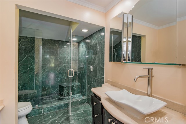 4602 Hurford Terrace, Encino CA: https://media.crmls.org/medias/4d0484ae-0f45-4c25-810d-182de847e7a5.jpg