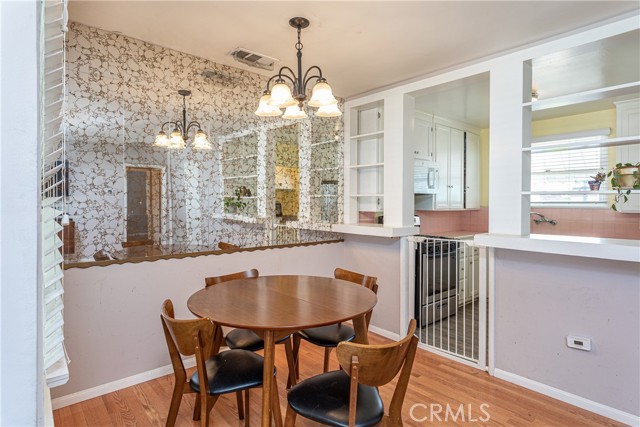 6851 Lubao Avenue, Winnetka CA: https://media.crmls.org/medias/4d052c0e-37ed-493a-82f8-42312661f46d.jpg