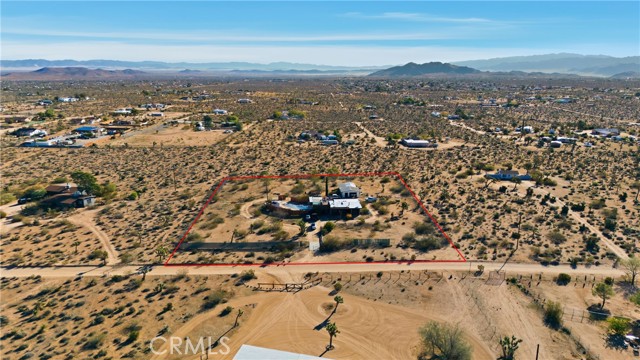 Detail Gallery Image 4 of 19 For 3535 Condalia, Yucca Valley,  CA 92284 - 1 Beds | 1 Baths