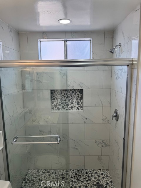 7039 Remmet Avenue, Canoga Park CA: https://media.crmls.org/medias/4d05d3d7-87ec-470f-ba60-009b3ce958a1.jpg