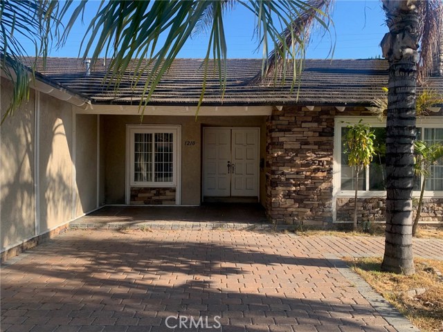 1210 Joana Drive Santa Ana, California A wonderful home in a great neighborhood. Excellent floor plan. Property features a large living room, nice sized bedrooms, and 2 car garage.