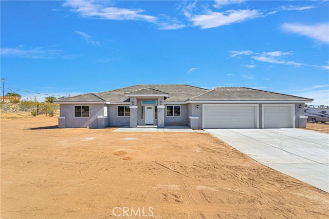 Detail Gallery Image 1 of 39 For 18702 Atlantic St, Hesperia,  CA 92345 - 4 Beds | 2/1 Baths