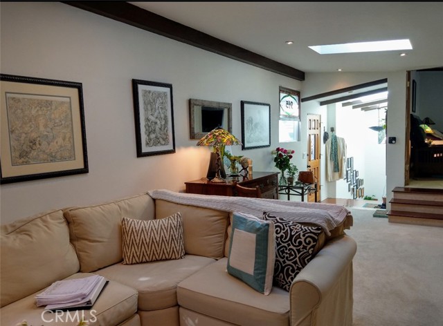 Detail Gallery Image 8 of 18 For 945 Park Ave, Laguna Beach,  CA 92651 - 2 Beds | 2 Baths