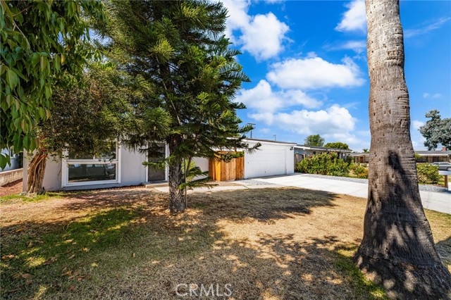 610 W Glen Lyn Drive, Glendora CA: https://media.crmls.org/medias/4d0826a7-680c-4343-978a-533819fdadb1.jpg