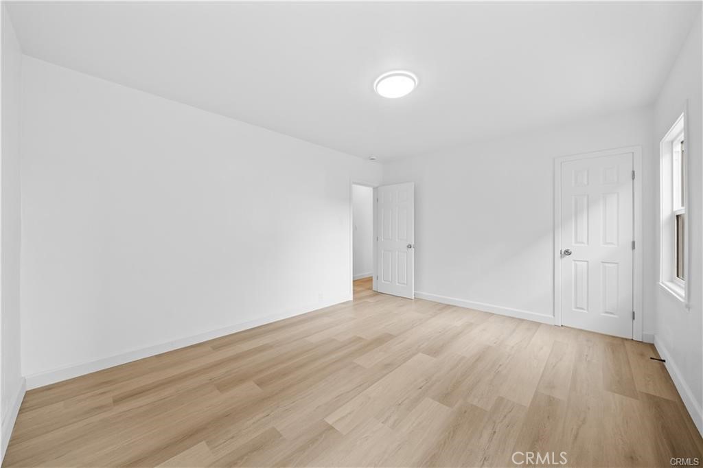 https://media.crmls.org/medias/4d08c7b7-c613-4f3a-9c74-17aff5e4c1ce.jpg?preset=X-Large