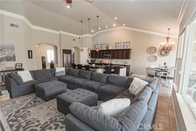 Detail Gallery Image 12 of 65 For 3357 Buckingham, Clovis,  CA 93619 - 4 Beds | 2 Baths