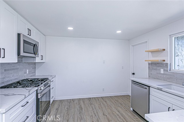 Detail Gallery Image 15 of 32 For 516 N L, Lompoc,  CA 93436 - 3 Beds | 2 Baths