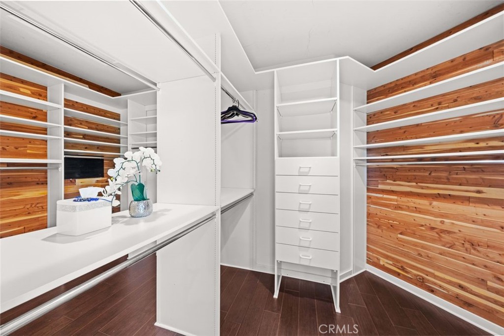 MLS #OC25258799 image #31