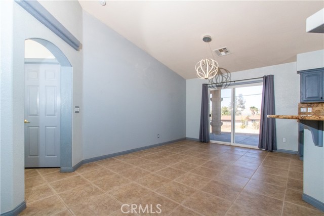 Detail Gallery Image 7 of 38 For 58192 Yucca Trl, Yucca Valley,  CA 92284 - 3 Beds | 2 Baths