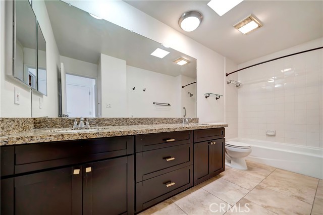 Detail Gallery Image 37 of 65 For 4647 Willis Ave #312,  Sherman Oaks,  CA 91403 - 2 Beds | 2 Baths