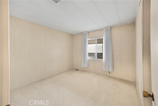 2240 Lake Glen Dr, La Habra CA: https://media.crmls.org/medias/4d0b4ed2-8409-4904-ac22-4341a568403f.jpg