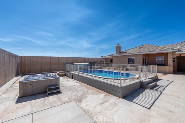 10124 Mesa Road, Victorville CA: https://media.crmls.org/medias/4d0b9632-66db-4563-9a8c-8def0f1e8cd7.jpg