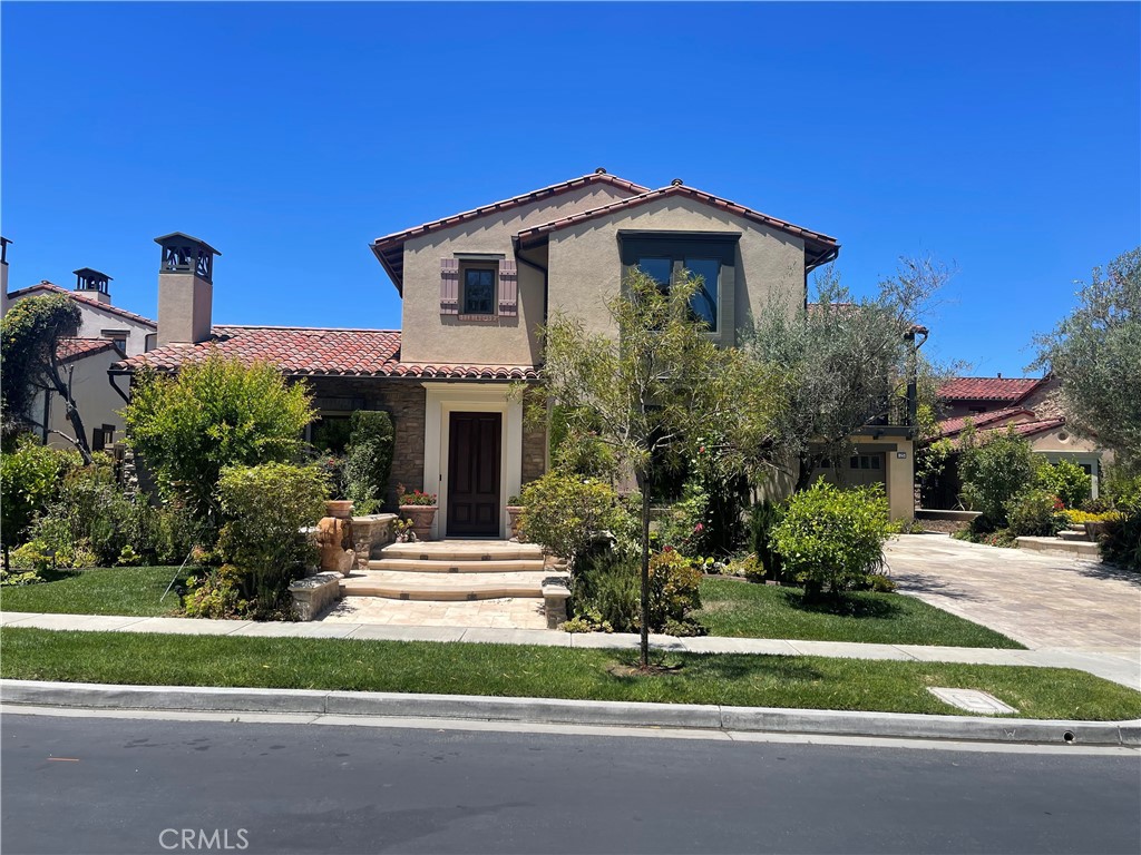 25 Village Way