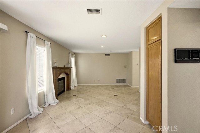 Detail Gallery Image 8 of 30 For 24599 Calle San Vicente, Murrieta,  CA 92562 - 4 Beds | 2/1 Baths