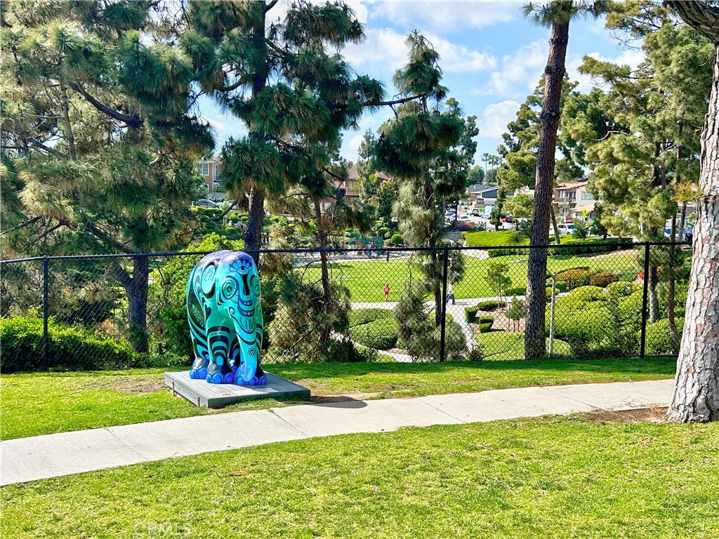 https://media.crmls.org/medias/4d0d34d0-9b32-445c-b996-8ebdcb1f84dc.jpg?preset=X-Large