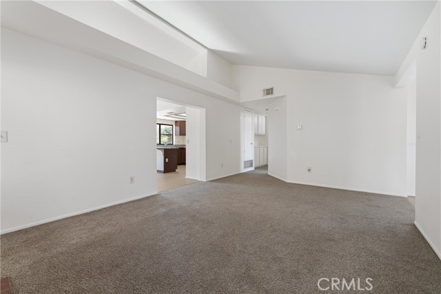 Detail Gallery Image 4 of 28 For 2258 Gregory Ave, Palmdale,  CA 93550 - 3 Beds | 2 Baths