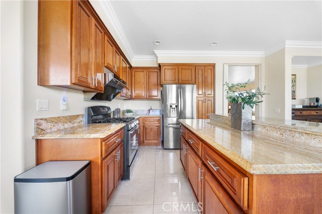 Detail Gallery Image 21 of 61 For 13 Frances Cir, Buena Park,  CA 90621 - 4 Beds | 3 Baths