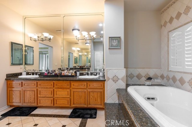 Detail Gallery Image 32 of 61 For 680 W Byron Ct, Upland,  CA 91784 - 6 Beds | 5 Baths