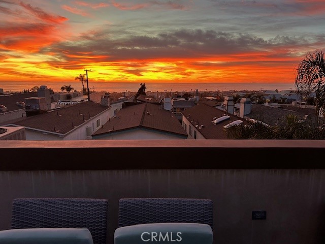 2025 Prospect Avenue, Hermosa Beach CA: https://media.crmls.org/medias/4d0f8c2b-106f-40c7-b314-a137c96bbf82.jpg