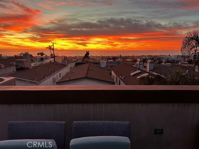 https://media.crmls.org/medias/4d0f8c2b-106f-40c7-b314-a137c96bbf82.jpg?preset=X-Large