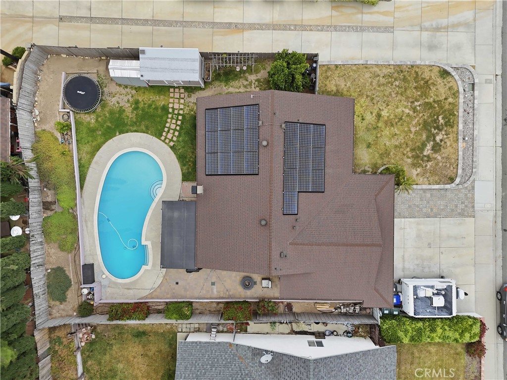 https://media.crmls.org/medias/4d109936-9a1d-4e63-861b-ac31b4e08756.jpg?preset=X-Large
