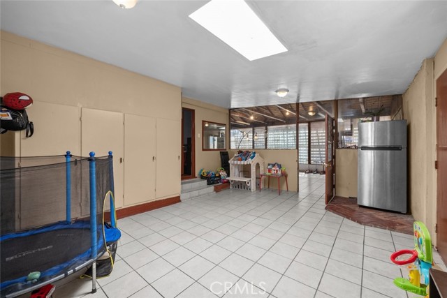 Detail Gallery Image 32 of 44 For 9625 Alexander Ave, South Gate,  CA 90280 - 3 Beds | 2 Baths