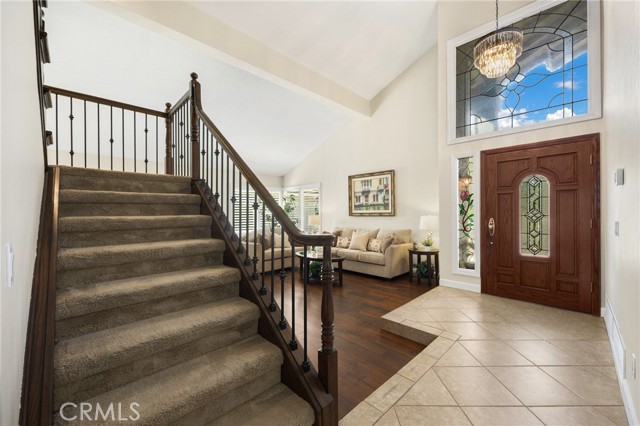 Detail Gallery Image 4 of 30 For 17440 Olive Tree Cir, Yorba Linda,  CA 92886 - 4 Beds | 2/1 Baths