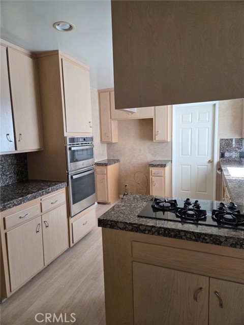 Detail Gallery Image 7 of 9 For 9151 Rubio, North Hills,  CA 91343 - 3 Beds | 2 Baths