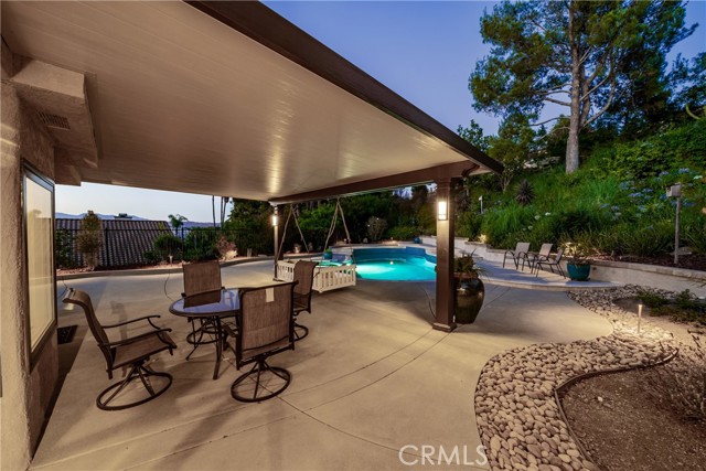 5347 E Big Sky Lane, Anaheim Hills CA: https://media.crmls.org/medias/4d1272ce-8706-48d8-87ab-92dc4f1b1a9d.jpg