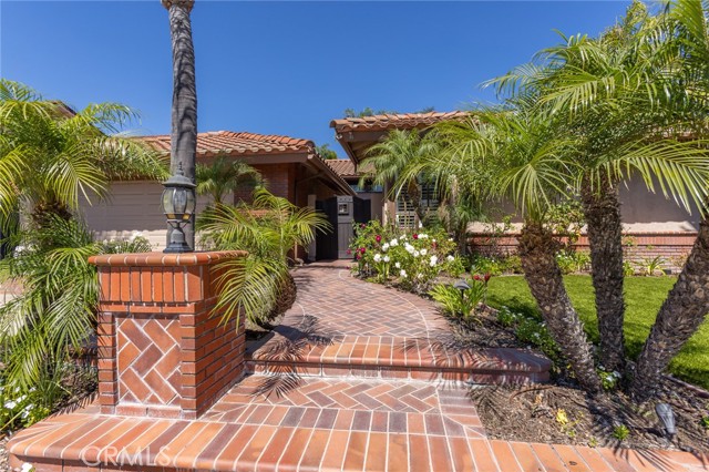 Detail Gallery Image 4 of 62 For 22481 Almaden, Mission Viejo,  CA 92691 - 4 Beds | 2/1 Baths