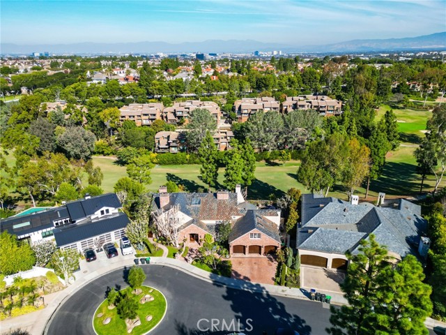 20 Cherry Hills Lane, Newport Beach CA: https://media.crmls.org/medias/4d13fb5a-68c4-4e04-a2d1-0bb64fe8dab2.jpg