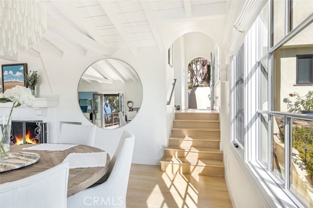 802 Rembrandt Drive, Laguna Beach CA: https://media.crmls.org/medias/4d145a43-cfab-4603-a8cd-d6d3fc056bc0.jpg