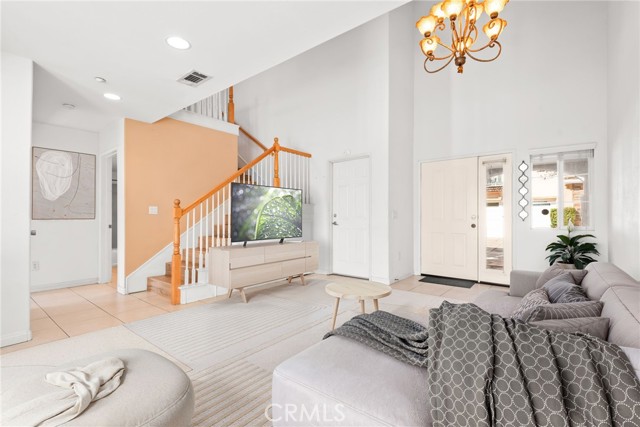 535 W D Street, Ontario CA: https://media.crmls.org/medias/4d151067-54b6-45ec-885c-4222a2dd1dfe.jpg