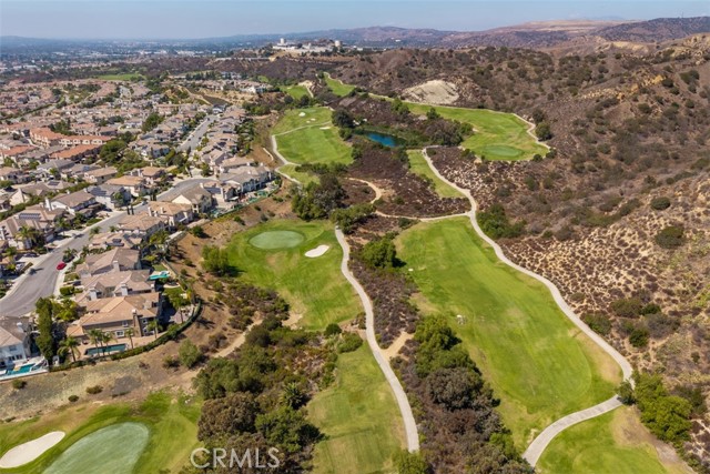 18665 Seabiscuit Run, Yorba Linda CA: https://media.crmls.org/medias/4d16017d-a46a-4f78-83c6-85a5fe060c47.jpg