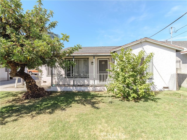 11139 Kauffman, El Monte CA: https://media.crmls.org/medias/4d18b885-3e34-4646-a6d4-07013eb0efb9.jpg