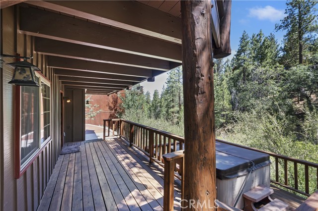 1212 S Minton Avenue, Big Bear City CA: https://media.crmls.org/medias/4d1a4eab-768f-468d-b39c-370db88c2d76.jpg