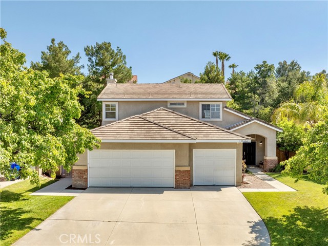 Detail Gallery Image 1 of 1 For 19604 Monarch Ridge Dr, Canyon Country,  CA 91351 - 4 Beds | 3 Baths