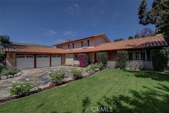 12441 La Bella Drive, Santa Ana CA: https://media.crmls.org/medias/4d1b8635-2871-45b2-b3e7-cb1f4befdad4.jpg