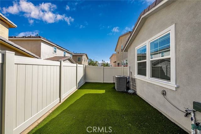 Detail Gallery Image 32 of 40 For 17181 Gray Pine Pl, San Bernardino,  CA 92407 - 3 Beds | 2/1 Baths