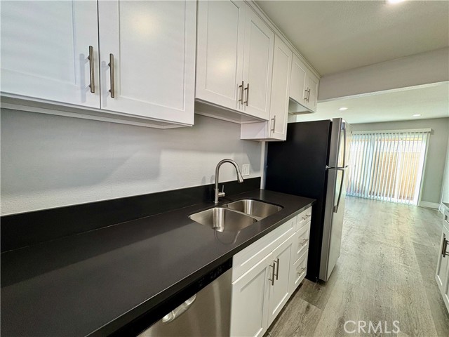 Detail Gallery Image 6 of 14 For 12128 Imperial Hwy #11,  Norwalk,  CA 90650 - 2 Beds | 1 Baths