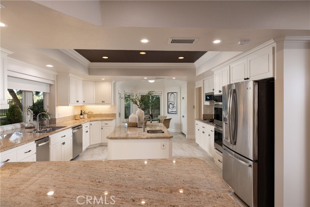 Detail Gallery Image 9 of 45 For 24262 Fairway Ln, Coto de Caza,  CA 92679 - 4 Beds | 2/1 Baths