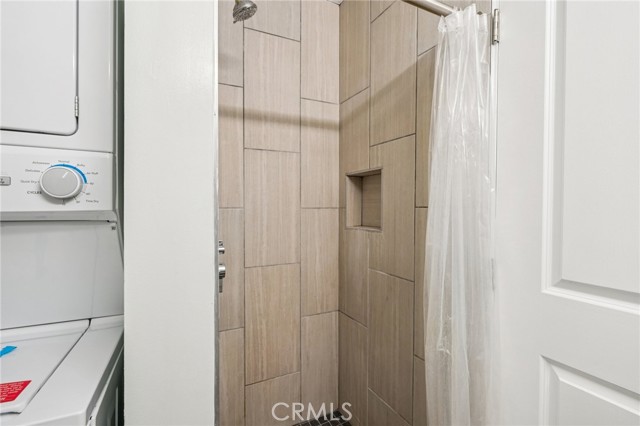 Detail Gallery Image 13 of 21 For 5830 Benner St #208,  Los Angeles,  CA 90042 - 2 Beds | 2 Baths